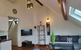 New Cozy Apartments In Porte De Hal